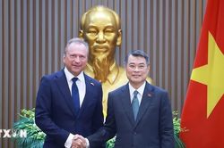 Thủ tướng L&ecirc; Minh Hưng tiếp Bộ trưởng T&agrave;i ch&iacute;nh Luxembourg