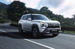 Destinator cán mốc 10 nghìn xe nhanh hơn Xpander