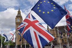 Thủ tướng Anh cáo buộc Nga can thiệp cuộc trưng cầu dân ý Brexit năm 2016
