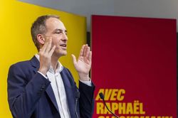 Pháp: Ông Raphaël Glucksmann giành chiến thắng áp đảo tại vòng một bầu cử sơ bộ của phe dân chủ xã hội
