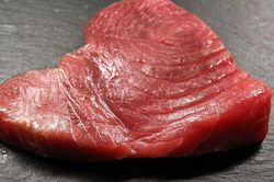 Xuất khẩu cá ngừ sang EU tiếp tục giảm