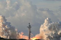 Nhà mạng Mỹ mất 60 tỷ USD giá trị sau khi SpaceX công bố kế hoạch mở rộng Starlink
