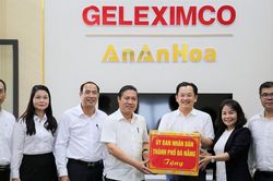 Phó Chủ tịch UBND thành phố Đà Nẵng Phan Thái Bình thăm, chúc mừng doanh nghiệp nhân ngày Doanh nhân Việt Nam