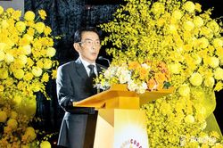 Chủ tịch HĐQT kiêm Tổng Giám đốc Donacoop Bùi Thanh Trúc nhận Cúp Thánh Gióng năm 2026