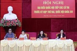 Đoàn đại biểu Quốc hội tỉnh tiếp xúc cử tri 5 xã vùng Tân Lạc