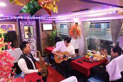 Ra mắt đoàn tàu du lịch chất lượng cao tuyến Sài Gòn - Nha Trang