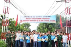 Vận dụng tư tưởng Hồ Chí Minh trong công tác dân vận hiện nay