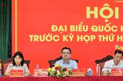 Trưởng Ban Chính sách, chiến lược Trung ương Nguyễn Thanh Nghị tiếp xúc cử tri phường Tuy Hòa, Bình Kiến, Phú Hòa