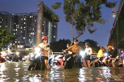 Bài 1: Ngập nước và câu chuyện 'nóng' hàng chục năm