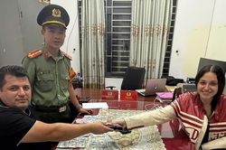 Người phụ nữ Ukraina trả lại ví tiền có 3.300 USD cho du khách Thổ Nhĩ Kỳ