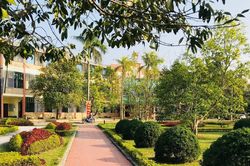 Chuyển giao Trường Cao đẳng Nông Lâm Đông Bắc về UBND Thành phố Quảng Ninh quản lý