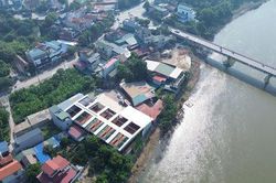 Xuất hiện cụm công trình vi phạm hành lang thoát lũ sông Đáy, tại xã Vân Đình