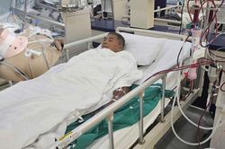 MS 1022: Xót xa gia cảnh người cha suy thận giai đoạn cuối, vợ vừa mất, con trai nguy kịch vì tai nạn lao động