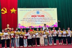 Hà Nội: Biểu dương 100 trẻ em gái tiêu biểu, thúc đẩy quyền bình đẳng và kiểm soát tỷ số giới tính khi sinh