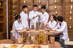 Y học cổ truyền Việt Nam hướng tới hiện đại, hội nhập