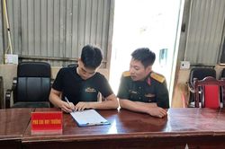 Thư về tòa soạn: Gác việc riêng, viết đơn tình nguyện nhập ngũ