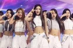 Nhóm nhạc nữ mới có cả 'BoA và Jessica' là sao?