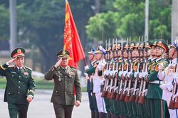 Đại tướng Phan Văn Giang chủ trì lễ đón chính thức Phó Thủ tướng, Bộ trưởng Quốc phòng Campuchia