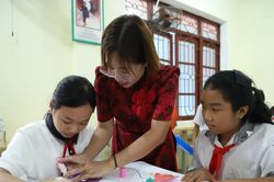 Sách giáo khoa, giáo viên, trường học vào diện giám sát của Ban Bí thư