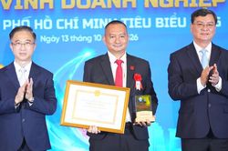 Tôn vinh 100 doanh nghiệp, 96 doanh nhân tiêu biểu tại TP HCM