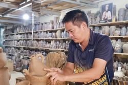 Khắc khoải về làng gốm cổ Hương Canh