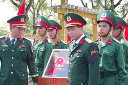 Đà Nẵng truy điệu và an táng 14 hài cốt liệt sĩ tìm thấy nhờ dân cung cấp