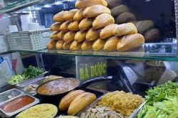 Bánh mì Bà Được xin lỗi sau vụ 167 người nhập viện
