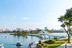 Đề xuất dỡ tường rào Công viên Thủ Lệ ở Hà Nội, người dân được tiếp cận thế nào?