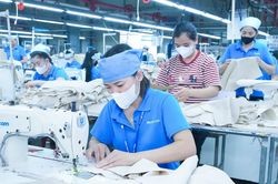 Nghệ An nỗ lực đồng hành, hỗ trợ doanh nghiệp phát triển bền vững