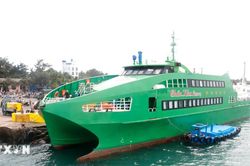 Đặc khu Phú Quý siết chặt quản lý rác thải nhựa, bảo vệ môi trường biển