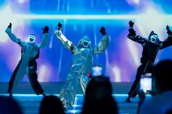 Robot pha chế và vũ công K-pop: Xu hướng đưa AI vào đời sống thường nhật