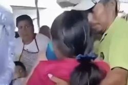 Bé gái 15 tuổi bất ngờ 'sống lại' trong đám tang khiến gia đình sốc nặng