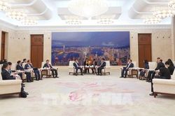 Việt Nam - Trung Quốc tăng hợp tác lập pháp, thương mại và đầu tư