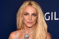 Britney Spears bất ngờ lên tiếng về bố mẹ ruột, thừa nhận vẫn còn cay đắng ở tuổi 44