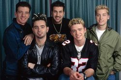 Lance Bass tiết lộ sự thật gây sốc về thu nhập khi hoạt động cùng 'NSYNC
