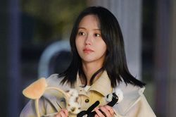Ảnh hậu trường đẹp lung linh của 'tình đầu quốc dân' Kim So Hyun