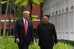 Ông Trump để ngỏ khả năng gặp ông Kim Jong-un trong tháng 11