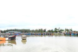 Bảo đảm an toàn neo đậu tàu cá