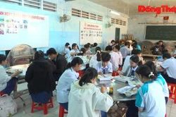 Bếp ăn khuyến học tiếp sức học trò