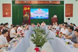 Xã Đề Gi đối thoại với chủ doanh nghiệp, cơ sở sản xuất kinh doanh