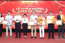 Thuế tỉnh Khánh Hòa tuyên dương người nộp thuế tiêu biểu, xuất sắc năm 2025