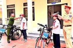 Ninh Bình: Tuyên truyền an toàn giao thông tới 1.800 cán bộ và học sinh