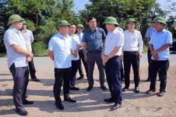 Ninh Bình: Rốt ráo gỡ vướng mặt bằng, đẩy tiến độ thi công cầu Ninh Cường