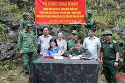 Bàn giao đường biên giới và hệ thống mốc quốc giới tại xã Lũng Nặm, Tổng Cọt