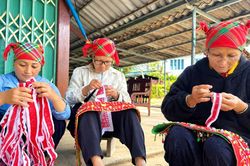 Hưởng ứng chương trình 'Bản sắc' hướng tới Ngày Văn hóa Việt Nam 24/11