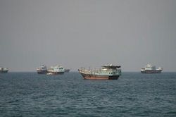 Iran nã đạn vào siêu tàu dầu thứ 3 tại eo biển Hormuz