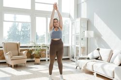 Cách tập thể dục trong nhà giúp người béo giảm cân