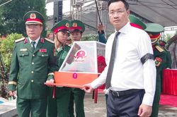 Truy điệu, an táng 14 hài cốt liệt sĩ tại Hội An