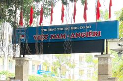 Phụ huynh bức xúc vì thu quỹ 40 triệu đồng, chi 26 triệu trong 2 tháng