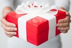 Đề xuất định mức miễn thuế với hành lý của người xuất nhập cảnh; định mức miễn thuế quà biếu, tặng